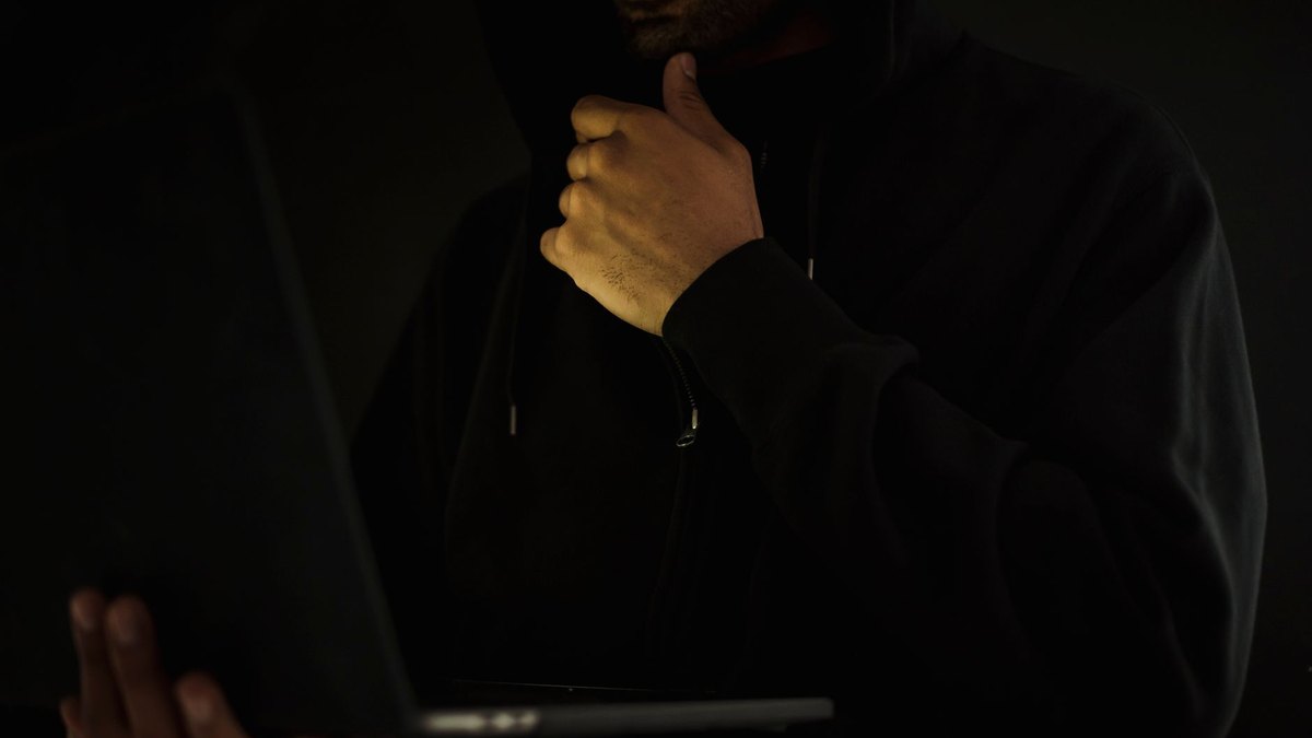How to Spot a Financial Scam Before It Costs You