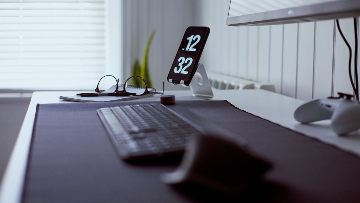 How to Stop Procrastinating: Why You Do It and How to Finally Break the Habit