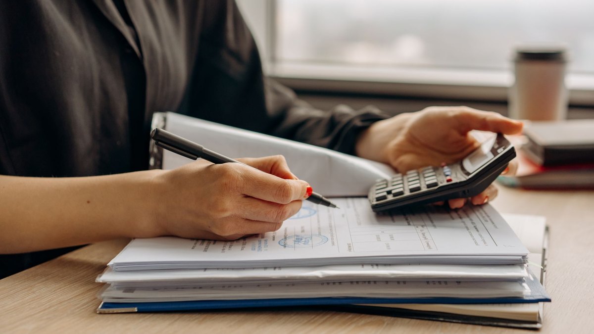 Renting vs Buying a Home: How to Decide Which Actually Makes Sense