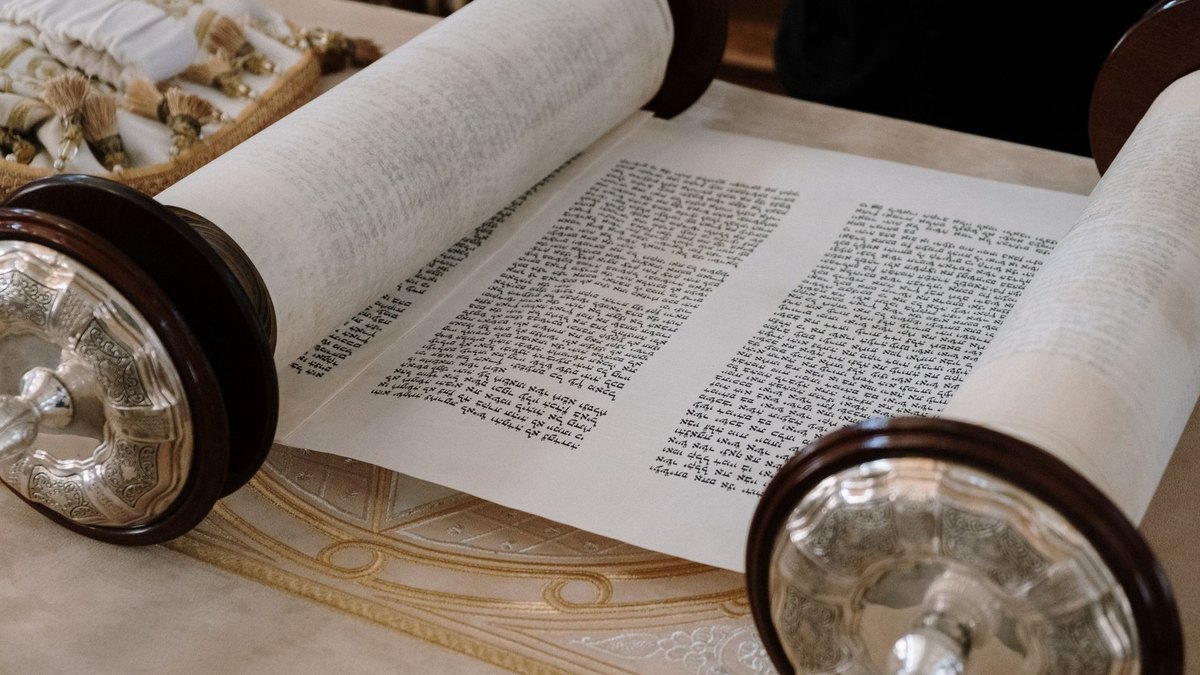 The Voynich Manuscript: A Book No One Can Read